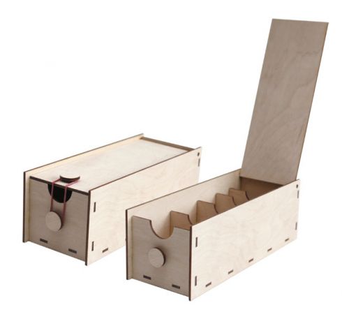 Card box with 5 compartments